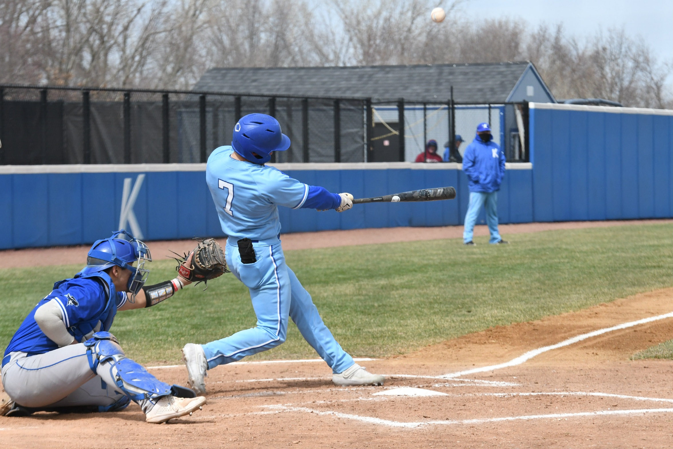 Moseley shines as Eagles sweep DMACC