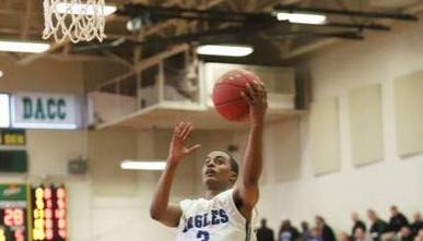 No. 1 Eagles roll at national tournament