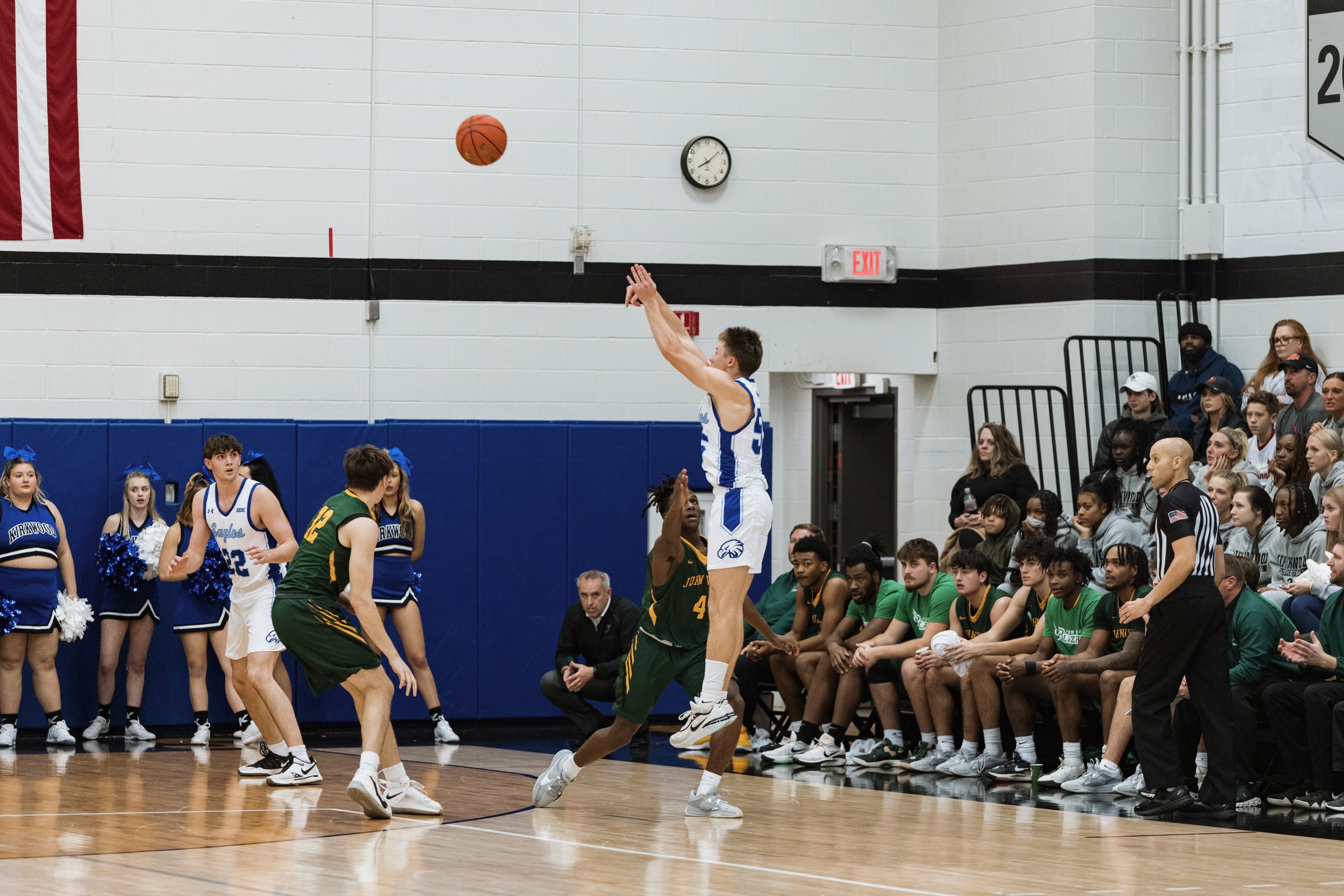 #12 Eagles Dominate on the Road Against Illinois Valley