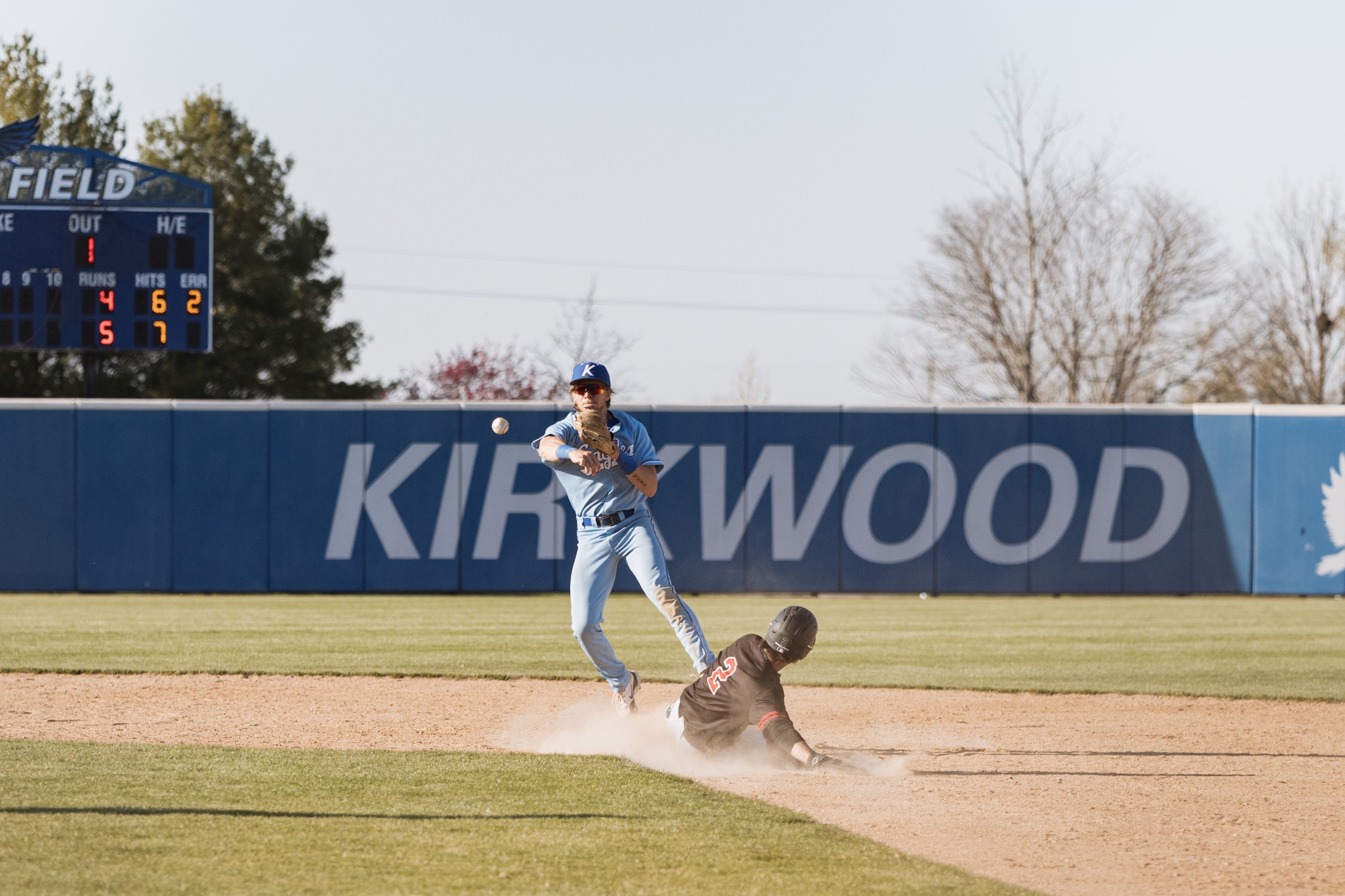 #6 Eagles Claim Regular Season Title and #1 Seed