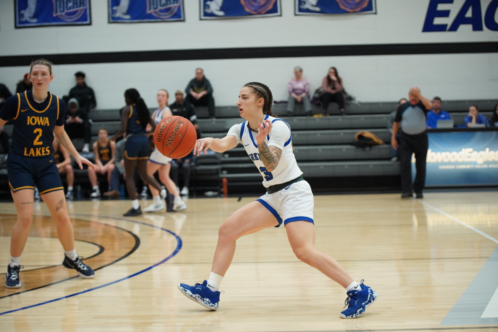 NO.1 KCC WOMEN CLINCH LEAGUE TITLE