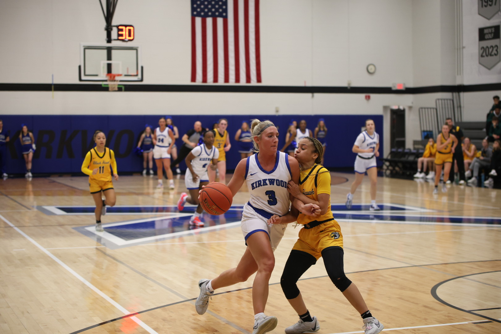 #1 Eagles Roll Through Black Hawk