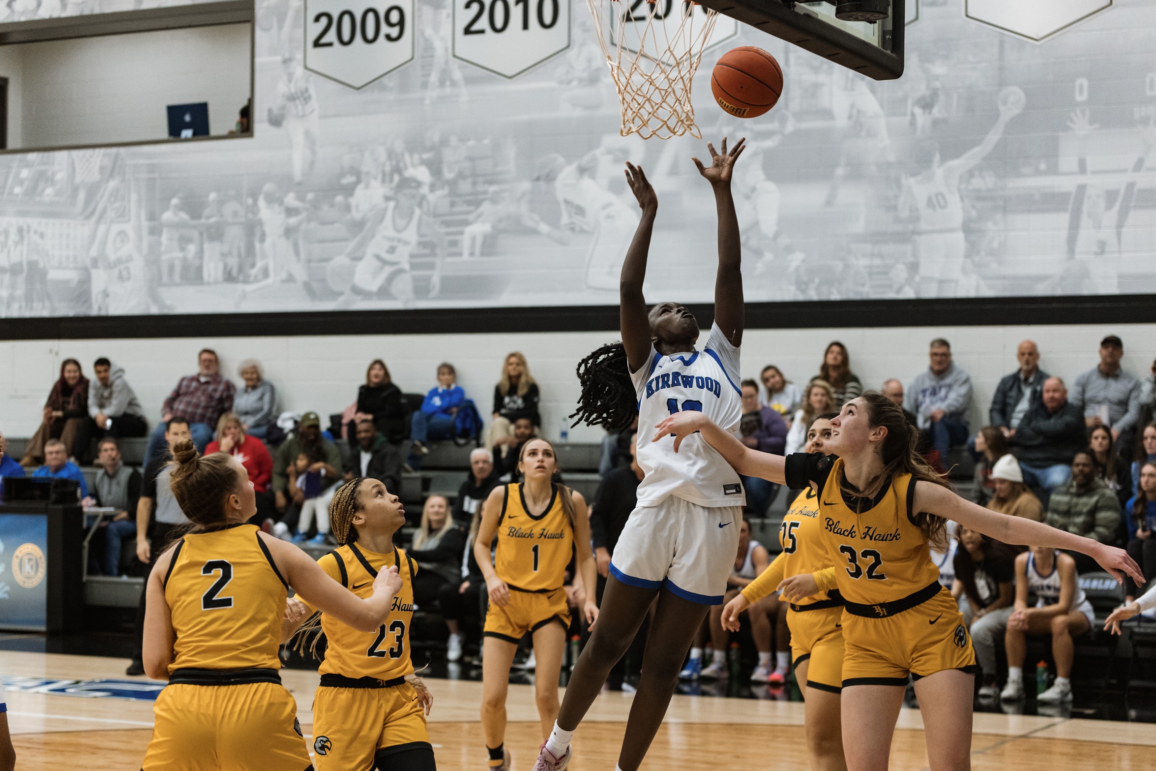 Eagles Beat Bryant & Stratton to Close Holiday Tournament