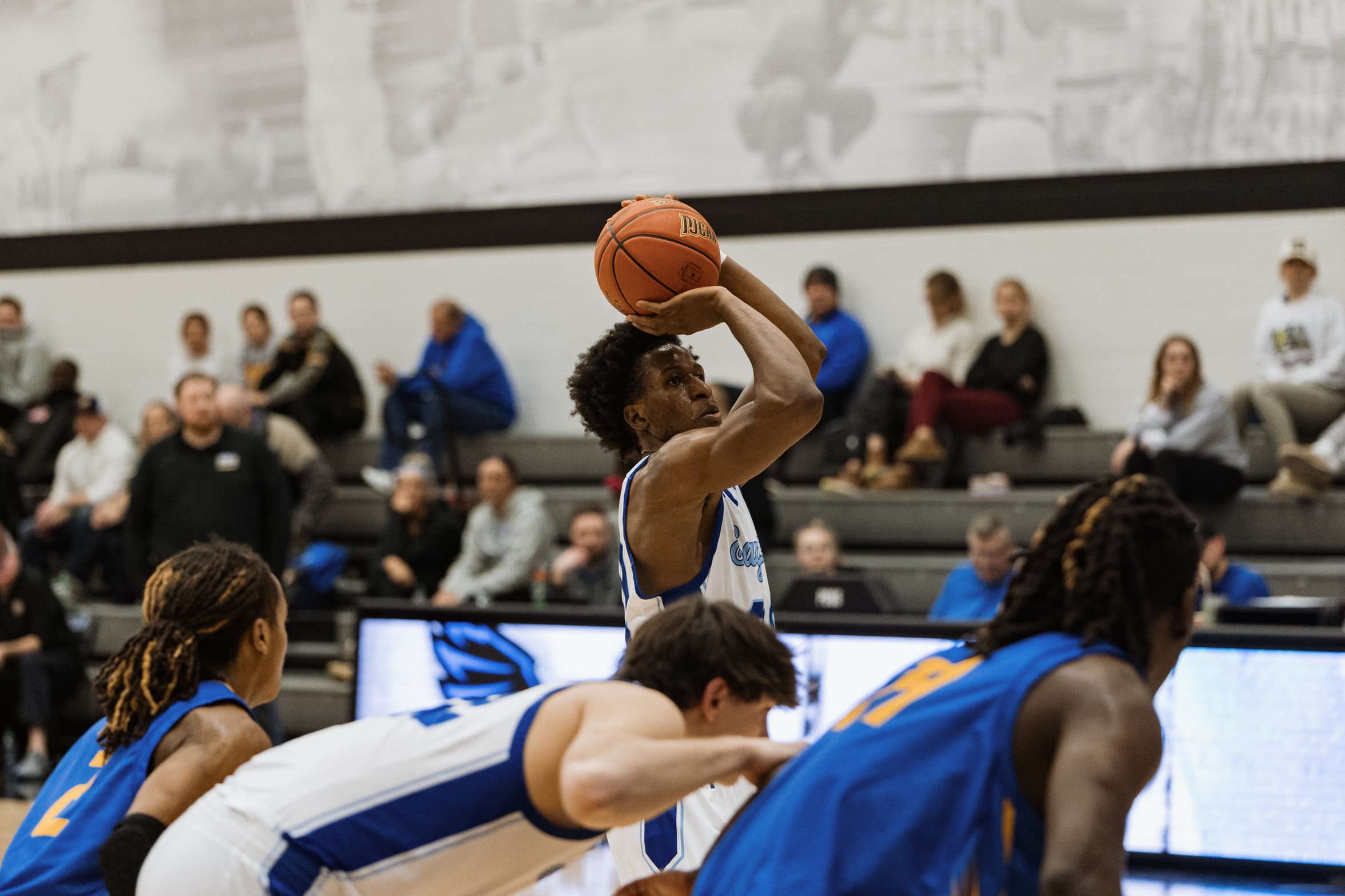 #8 Eagles Top Tritons