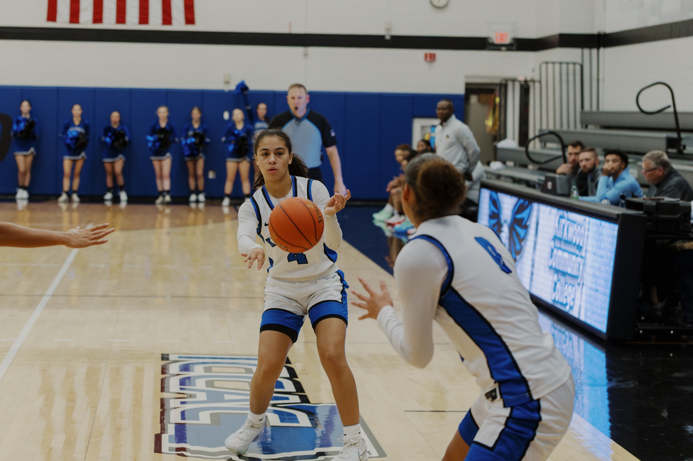 Eagles Open Cougar Holiday Tournament with Dominant Victory